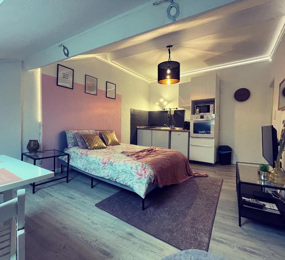 La Garde Studio Atypique Le Rocher, Climatisation, Belle Decoration Bagian luar foto